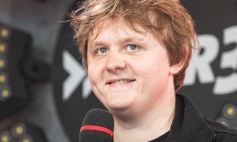 Gilles de la Tourette : quel est le trouble de Lewis Capaldi ?